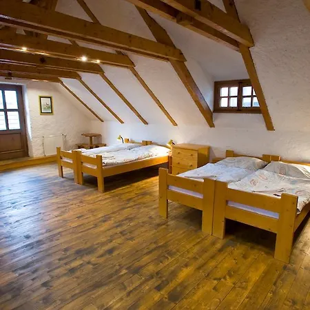 Otel U Maleho Vitka 3*